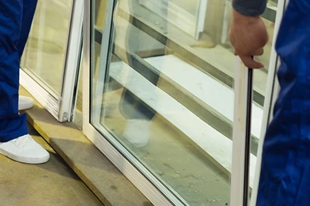Commercial Glass Repair Technician in Warrington, FL