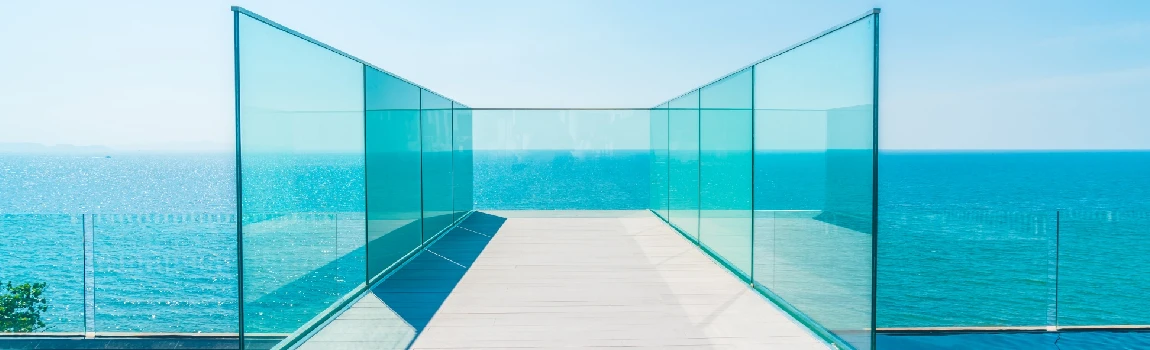 Customized Glass Pool Fence Repair Services in Warrington, FL